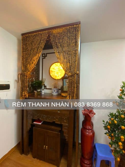 Rèm hạt gỗ phòng thờ Bách Xanh