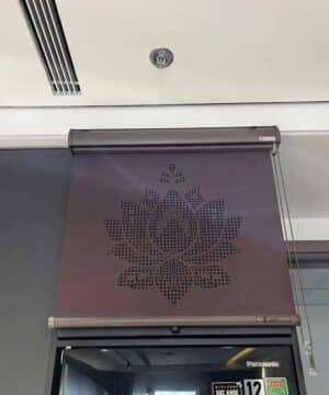 Rèm treo ban thờ chung cư mẫu khắc LZ117