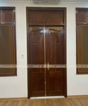 Vách ngăn 2 trong 1: Màn chống muỗi dạng lưới tổ ong hệ CiCi1 vân gỗ