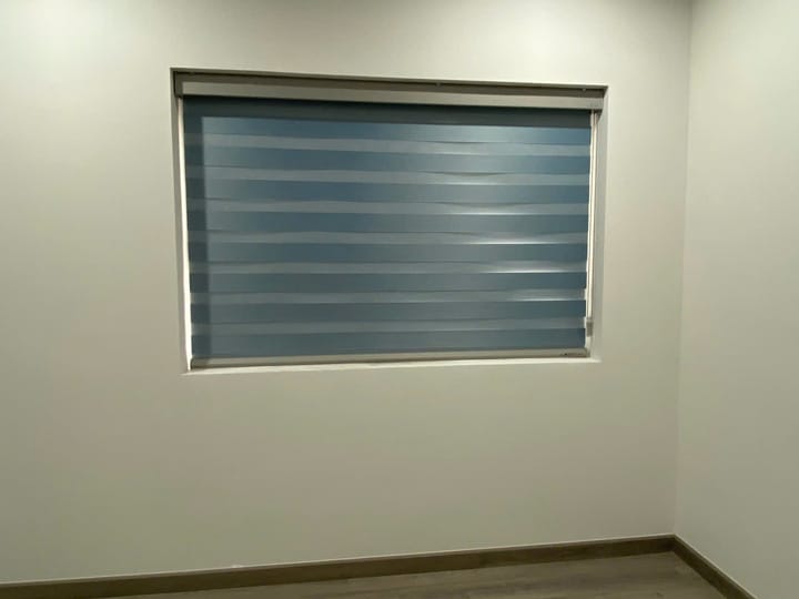 Rèm vải cửa sổ phòng ngủ, phòng khách đẹp – Sang trọng và tiện ích 10 Rèm cửa sổ nhỏ cầu vồng
