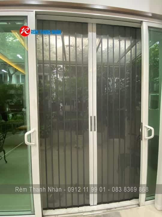 Cửa xếp nhôm lưới chống muỗi, côn trùng: Bền đẹp, thoáng mát & tiện lợi