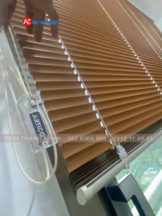 Mành sáo nhôm Artico AL 010 – Thiết kế sơn vân gỗ sang trọng, hiện đại cho mọi không gian 7 Cấu tạo và thiết kế của mành sáo nhôm Artico AL 010 sơn vân gỗ