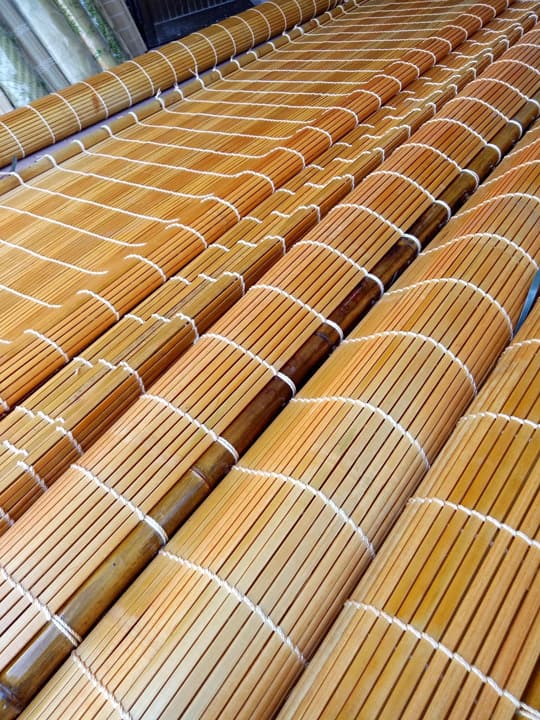 Mành Tre Trúc mộc che nắng ngoài Trời – Vẻ đẹp mộc mạc, hiệu quả che nắng tuyệt vời 4 Mành trúc ngoài nhà