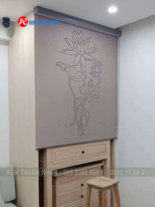 Rèm cuốn laser phòng thờ LZ98 – Giải pháp che bàn thờ trang nhã, sang trọng và bền bỉ 4 Rèm cuốn laser phòng thờ, che bàn thờ