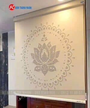 Rèm cuốn khắc laser LZ 243 che bàn thờ, cho phòng thờ